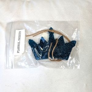 Crown - Handmade - Flannel Sheets - Car Scent